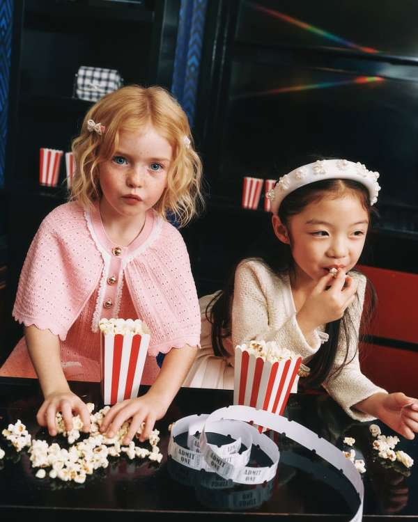 SELF-PORTRAIT KIDS  @selfportraitkids 