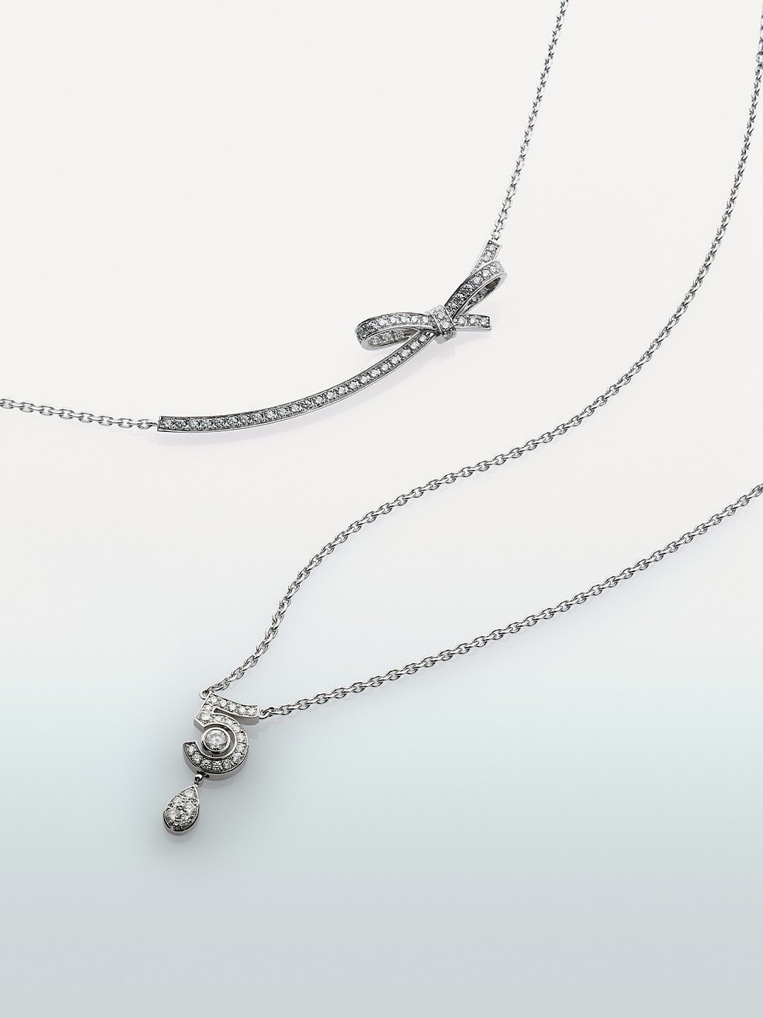 CHANEL END OF YEAR 2025 @chanelofficial
•
Photographer @timelkaim #artistconsultation @ms_cha_cha 
Stylist @katieburnett__ @artandcommerce
Makeup Artist @christinecorbel @maworldgroup
Hair Stylist @benjaminmullerhair @maworldgroup
Manicurist @forget.laura @artlistparisnewyork 
Talent @mona_tougaard @elitemodelworld @rebeccalongendyke @women_paris
Set Designer @jabezbartlett @streetersagency
Production @jnproductionglobal
•
Merci #MarianneEtchebarne @vincentfichard @mrpabone @sofyntj @victorsoulezlariviere @lysaelia #CharlotteCottard #ClaraJouvenot #MarineBergeHohweiler #JulieRambaud @leah.yrd @elise.rajot #ThomasDherte
•
#CHANELHoliday #CHANELFineJewelry #jnproduction #jnproductionparis