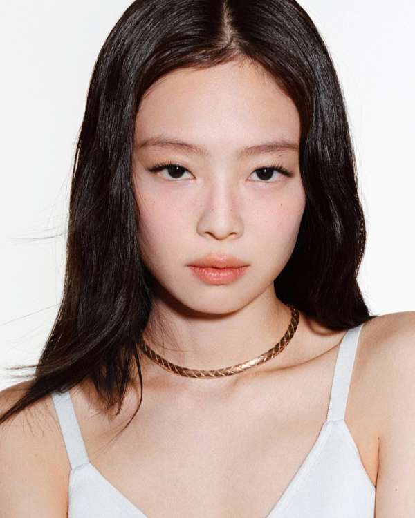 CHANEL COCO CRUSH CAMPAIGN starring @jennie...