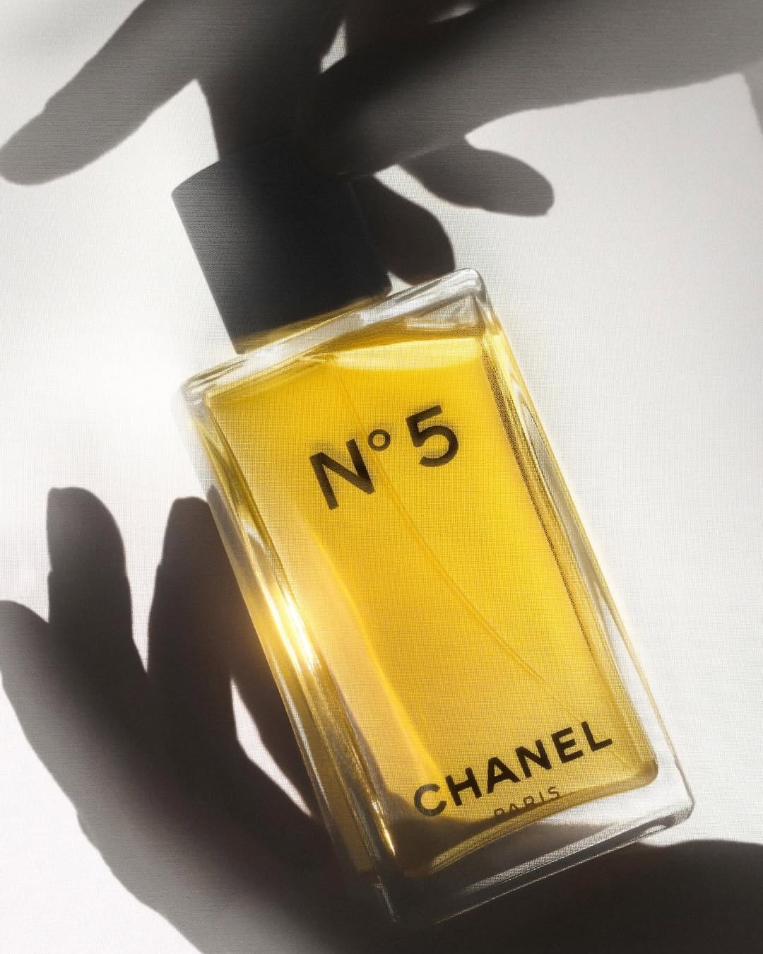 BLEU DE CHANEL & CHANEL N°5 EAU DE TOILETTE @chan...