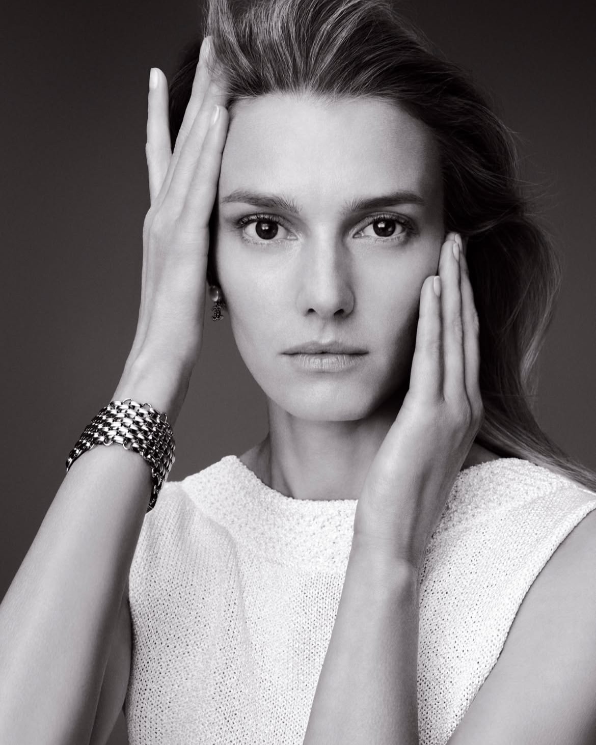 CHANEL LE LIFT @chanel.beauty @chanelofficial