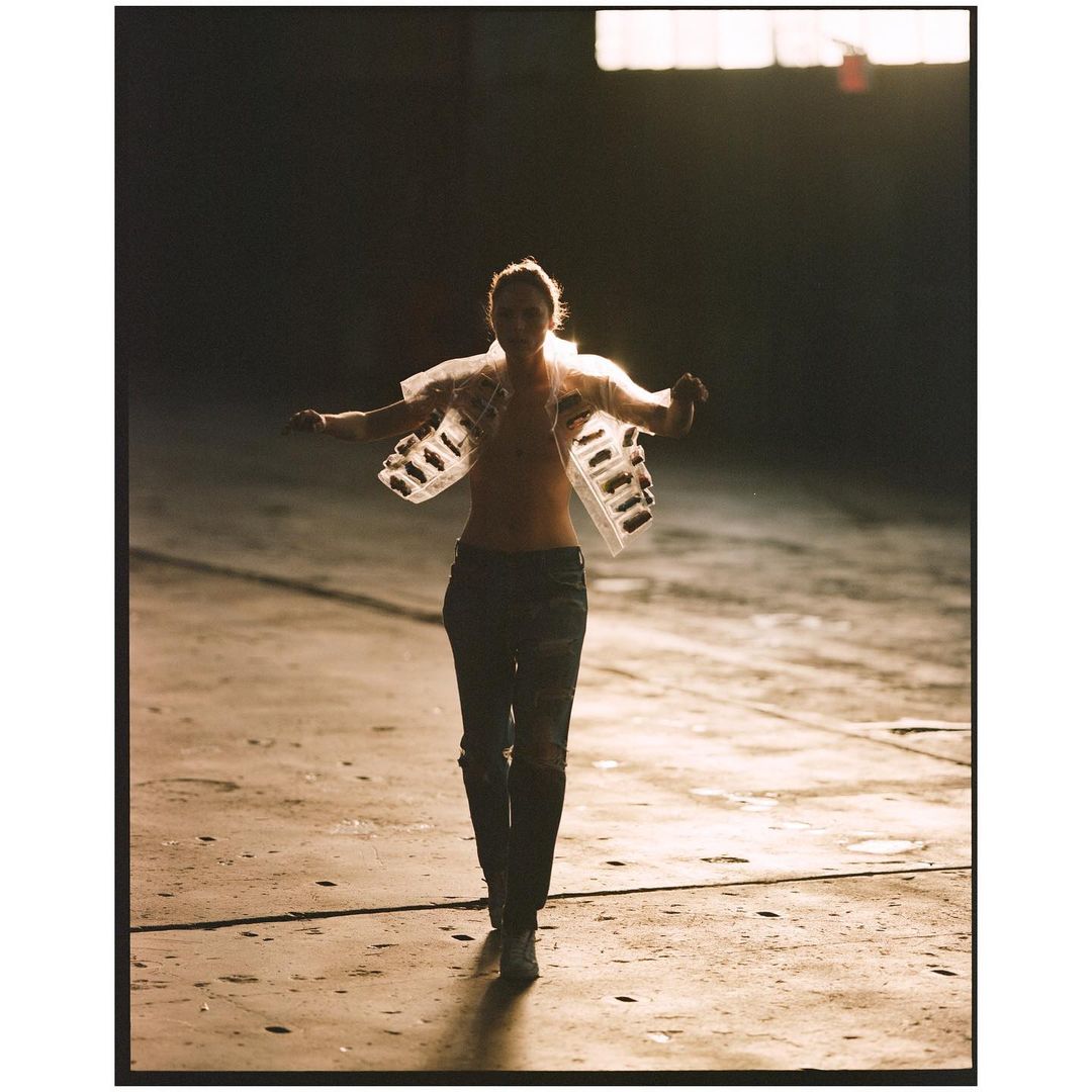 Display Copy |  Apr. 21