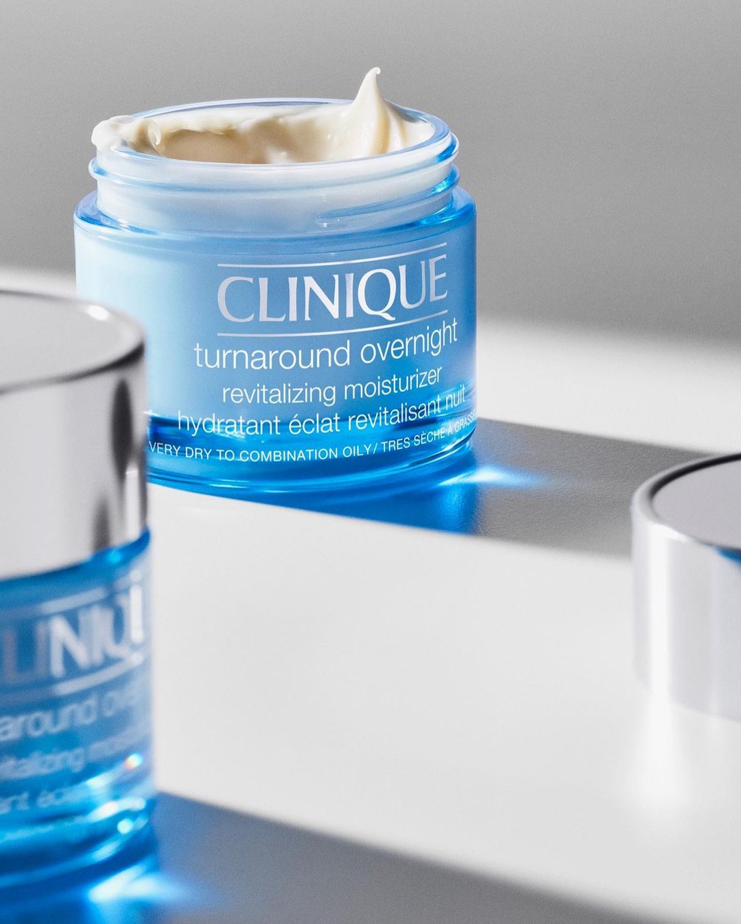 Clinique |  Jan. 24