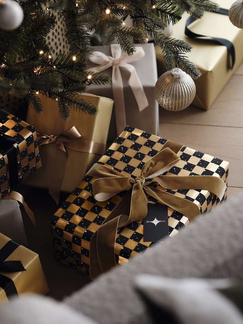 Ben Anders X Marks & Spencer Dec. 25