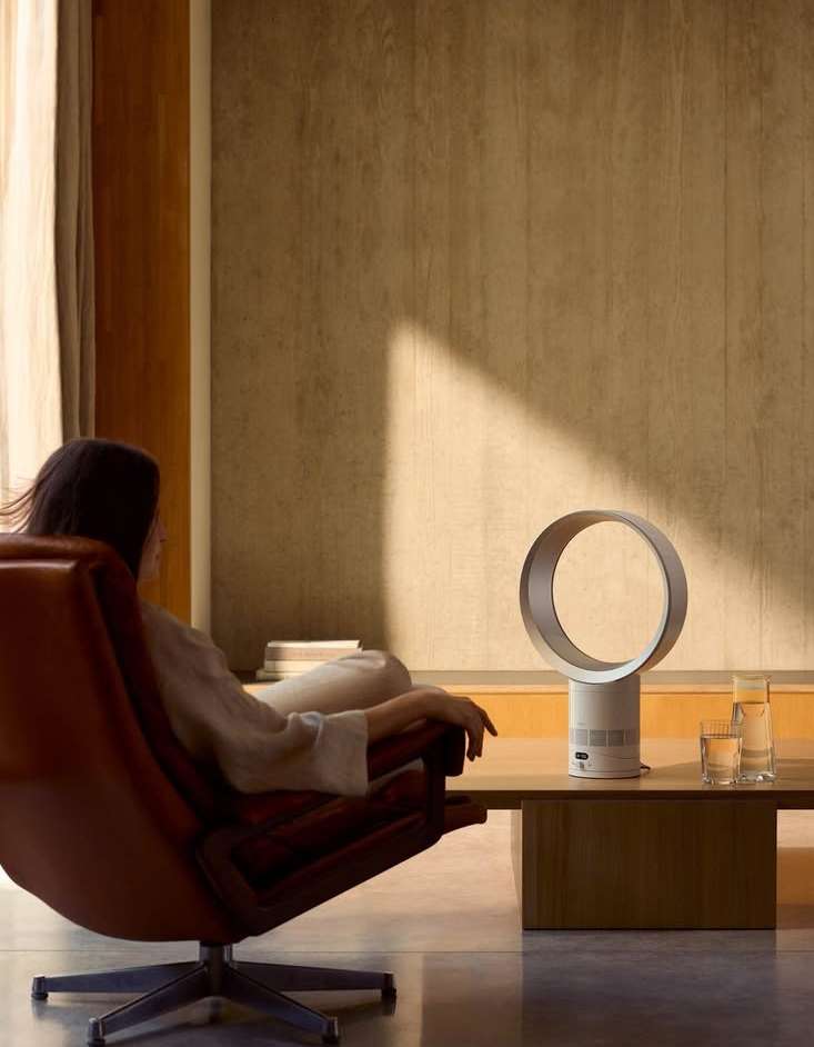 Kensington Leverne X Dyson Aug. 25