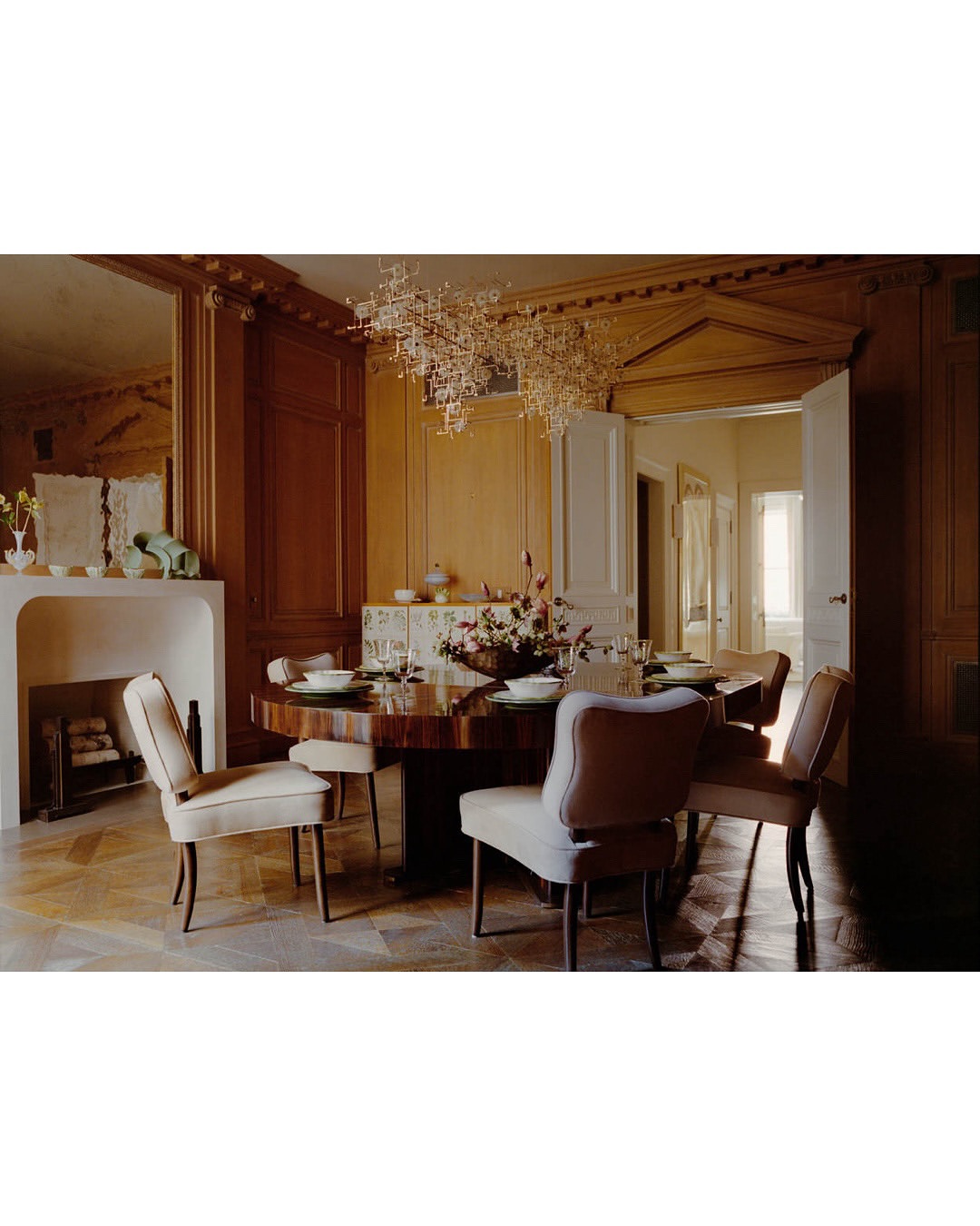 William Jess Laird (@william.jess.laird) photographs the Upper East Side town house designed by @robjohansen for @archdigest.
⠀⠀⠀⠀⠀⠀⠀⠀⠀
Styled by @fieldstudiesflora
Words by @_leonoraepstein
⠀⠀⠀⠀⠀⠀⠀⠀⠀
#WilliamJessLaird #Photographer #ArchitecturalDigest #RobJohansen