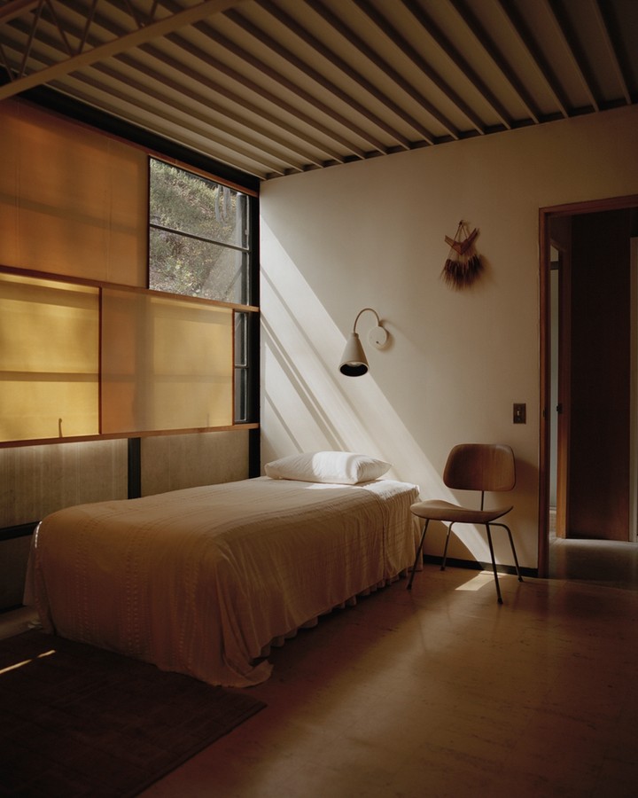 Rich Stapleton (@rvstapleton) photographs Charles and Ray Eames' Case Study House #8 for the August Issue of @wallpapermag, "Made in America".

With an innovative modular design built from simple industrial materials, the two-story house and matching studio are filled with light, and brimming with personality, thanks to the wealth of Charles and Ray’s products and personal effects kept in place. The house will be part of the 2026 architecture programming of the Charles & Ray Eames Foundation (@eamesfoundation).

Words by @dahowarth

#RichStapleton #WallpaperMagazine #Eames #EamesFoundation