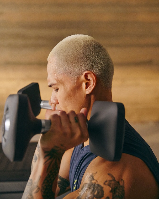 Jameela Elfaki (@jameelaelfaki) photographs for @onepeloton’s latest campaign.

Hair & makeup by @autumn_suna.
⠀⠀⠀⠀⠀⠀⠀⠀⠀
#JameelaElfaki #Photographer #AutumnSuna #Peloton