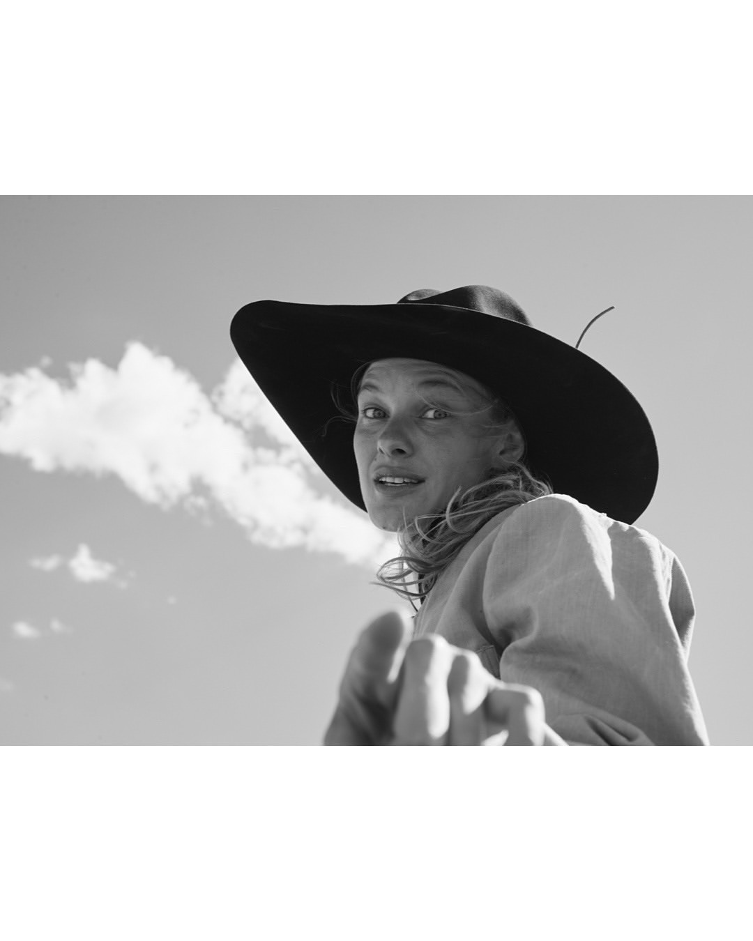 Mei Tao (@taomeitao) directs and photographs a new personal project, “Home Coming”.
⠀⠀⠀⠀⠀⠀⠀⠀⠀
Set in Utah, Mei Tao captures longtime friend and muse Hannah, in the place she grew up. The series is an intimate portrait of stillness, strength, and belonging.
⠀⠀⠀⠀⠀⠀⠀⠀⠀
“I wanted to bear witness to her beauty, her strength, her grace, her ease as it was glowing in Utah. This woman saying, I am at home here.”
—Mei Tao
⠀⠀⠀⠀⠀⠀⠀⠀⠀
Shot across stills and film with a small, dedicated team, the work is guided by instinct and shaped by the deep trust between subject and photographer. Mei was fortunate to gather 4 teammates who would contribute their talent and care filming with her. She worked closely with her DOP to develop the visual direction outlined in the script.
⠀⠀⠀⠀⠀⠀⠀⠀⠀
#meitao #director #photogapher #homecoming #utah #personalproject