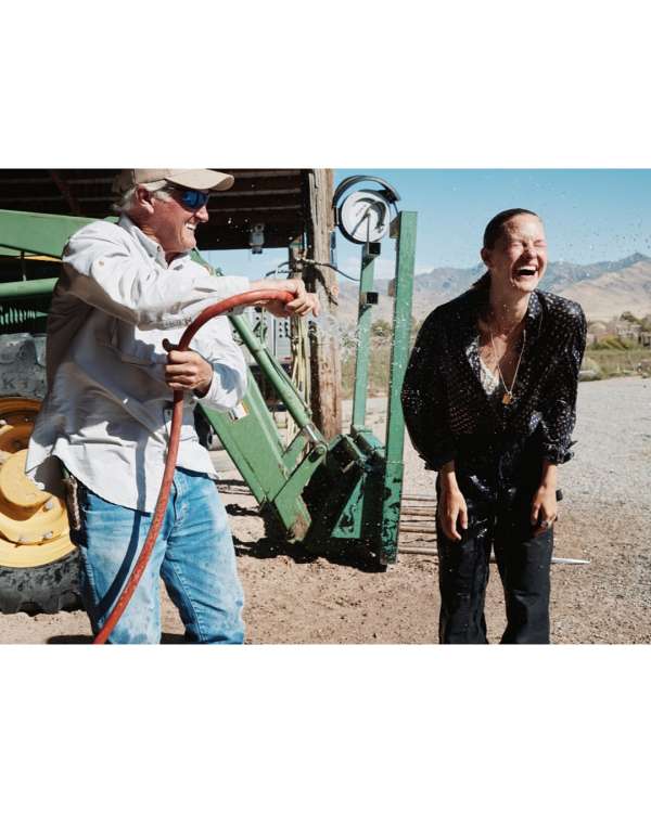Mei Tao (@taomeitao) directs and photograph...