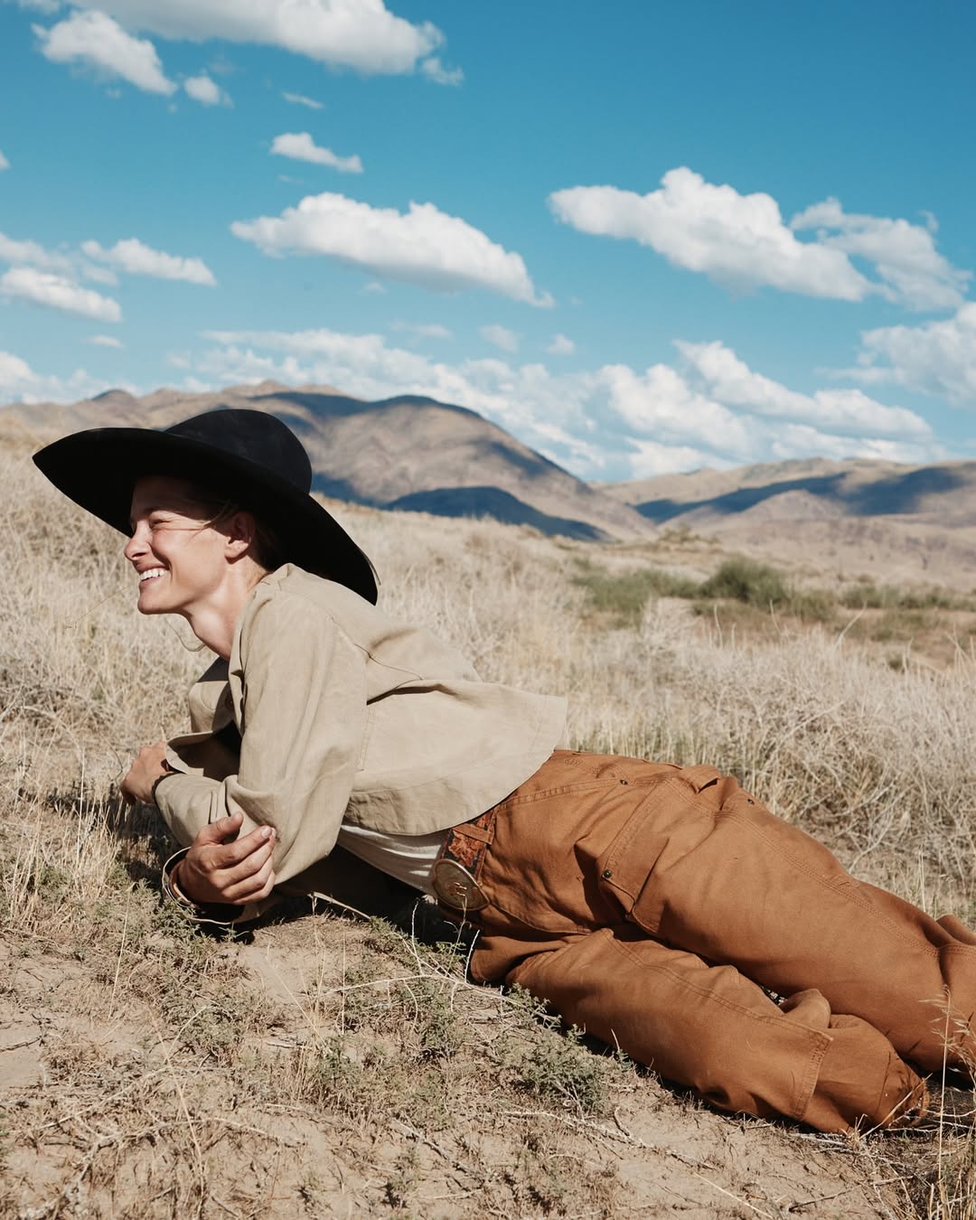 Mei Tao (@taomeitao) directs and photographs a new personal project, “Home Coming”.
⠀⠀⠀⠀⠀⠀⠀⠀⠀
Set in Utah, Mei Tao captures longtime friend and muse Hannah, in the place she grew up. The series is an intimate portrait of stillness, strength, and belonging.
⠀⠀⠀⠀⠀⠀⠀⠀⠀
“I wanted to bear witness to her beauty, her strength, her grace, her ease as it was glowing in Utah. This woman saying, I am at home here.”
—Mei Tao
⠀⠀⠀⠀⠀⠀⠀⠀⠀
Shot across stills and film with a small, dedicated team, the work is guided by instinct and shaped by the deep trust between subject and photographer. Mei was fortunate to gather 4 teammates who would contribute their talent and care filming with her. She worked closely with her DOP to develop the visual direction outlined in the script.
⠀⠀⠀⠀⠀⠀⠀⠀⠀
#meitao #director #photogapher #homecoming #utah #personalproject