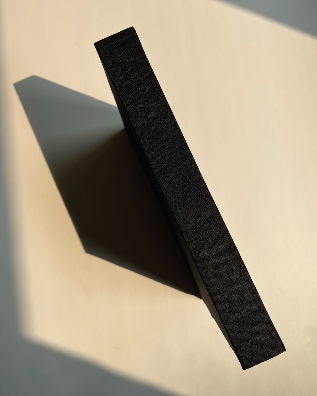 A true extension of her artistic vision, photographer Lara Angelil’s (@laraangelil) bespoke Portfolio Box was crafted in collaboration with London-based bookbinder and boxmaker Piotr Jarosz (@i_make_books), with graphic design by Hal Studio (@hal.studio).
⠀⠀⠀⠀⠀⠀⠀⠀⠀
Guided by Lara’s interest in human expression through dance and movement, the box pairs refined craftsmanship with a hand-drawn illustration, debossed on the cover, evoking the body in motion. Conceived as both vessel and experience, it invites viewers into an intimate encounter with Lara’s work, echoing the atmosphere of stepping into a gallery.
⠀⠀⠀⠀⠀⠀⠀⠀⠀
Their focus was to create a visual identity that truly reflects Lara’s unique artistic style, sparking genuine intrigue and fascination. By carefully selecting complementary visual elements they delivered a cohesive and captivating experience that amplified the photographs and their narratives.
⠀⠀⠀⠀⠀⠀⠀⠀⠀
#laraangelil #photographer #portfolio #book