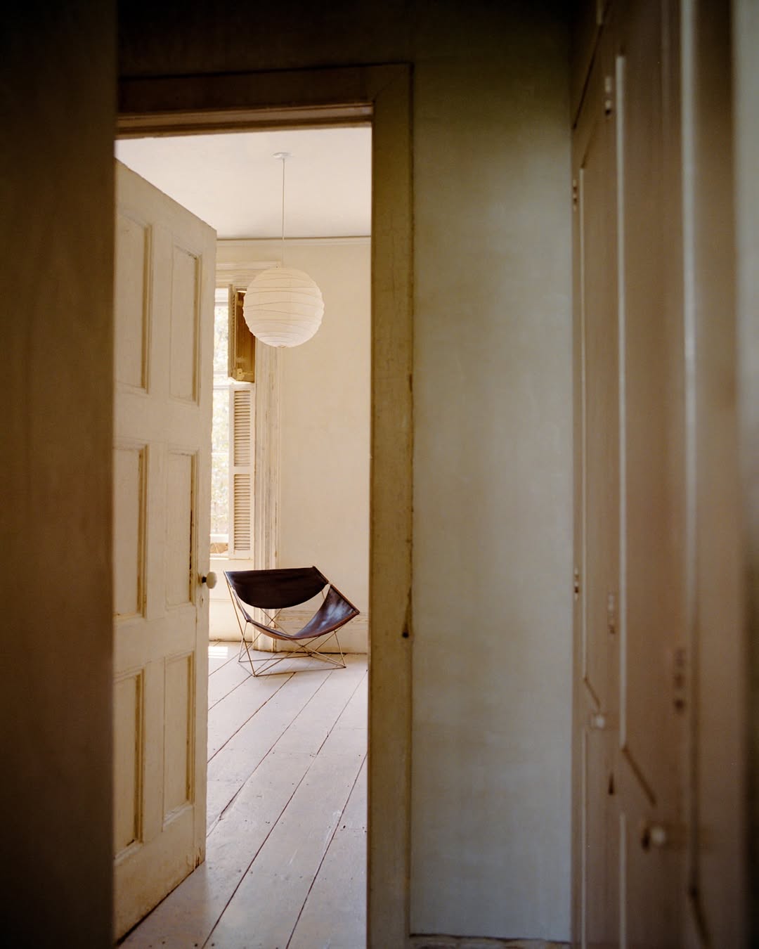William Jess Laird (@william.jess.laird) photographs and interviews @suzannedemisch at home for RUSSH Magazine Issue 04.
⠀⠀⠀⠀⠀⠀⠀⠀⠀
In conversation with William, Demisch reflects on her upbringing among New England antiques, her partnership with Stéphane Danant, and a career devoted to celebrating overlooked voices in design, from Maria Pergay to Sheila Hicks.
⠀⠀⠀⠀⠀⠀⠀⠀⠀
“As she moves between folk furniture and postwar French radicalism, between her own preserved apartment walls and the pulse of the gallery, Demisch’s story reveals an enduring fascination with the imperfect, the inherited, and the yet-to-be-discovered - a reminder that the spaces we inhabit are as complex and curious as we dare to let them be.”
⠀⠀⠀⠀⠀⠀⠀⠀⠀
#WilliamJessLaird #RUSSH #SuzanneDemisch #Photographer