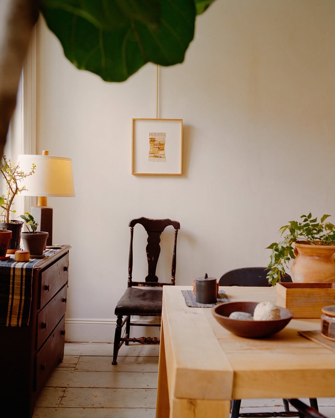 William Jess Laird (@william.jess.laird) photographs and interviews @suzannedemisch at home for RUSSH Magazine Issue 04.
⠀⠀⠀⠀⠀⠀⠀⠀⠀
In conversation with William, Demisch reflects on her upbringing among New England antiques, her partnership with Stéphane Danant, and a career devoted to celebrating overlooked voices in design, from Maria Pergay to Sheila Hicks.
⠀⠀⠀⠀⠀⠀⠀⠀⠀
“As she moves between folk furniture and postwar French radicalism, between her own preserved apartment walls and the pulse of the gallery, Demisch’s story reveals an enduring fascination with the imperfect, the inherited, and the yet-to-be-discovered - a reminder that the spaces we inhabit are as complex and curious as we dare to let them be.”
⠀⠀⠀⠀⠀⠀⠀⠀⠀
#WilliamJessLaird #RUSSH #SuzanneDemisch #Photographer