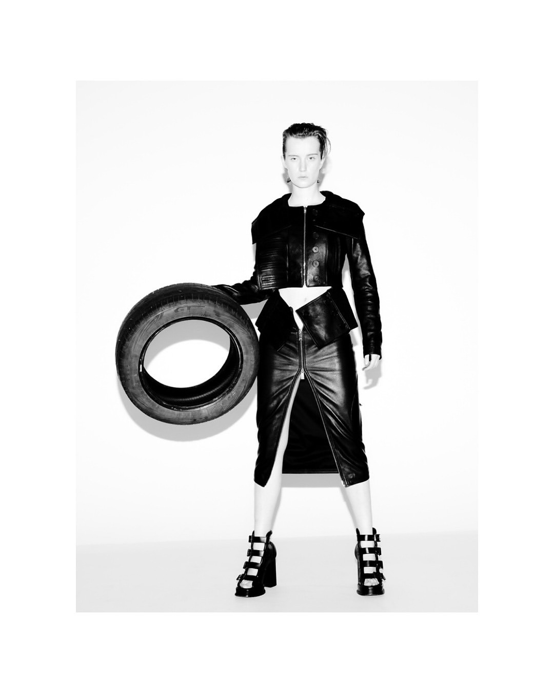 Tara Holmes (@taraholmesstudio) prop styles and does the set design for @numeroberlin
⠀⠀⠀⠀⠀⠀⠀⠀⠀
Photographer @bandini3000 
Model @lauraclossick 
Styling @zolototrubova 
Hair @massimodistefanohair 
Makeup @machiko_yano 
Production yougotmeclosertogod 
⠀⠀⠀⠀⠀⠀⠀⠀⠀
#TaraHolmes #SetDesigner #PropStylist #NumeroBerlin #LairdandGoodCompany