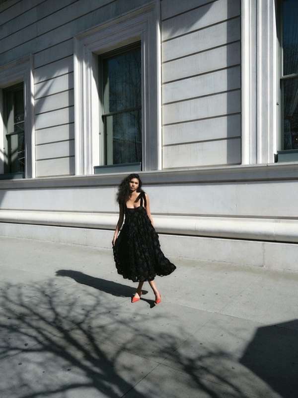 Shandi Alexander (@shandilatee) styles Maya...