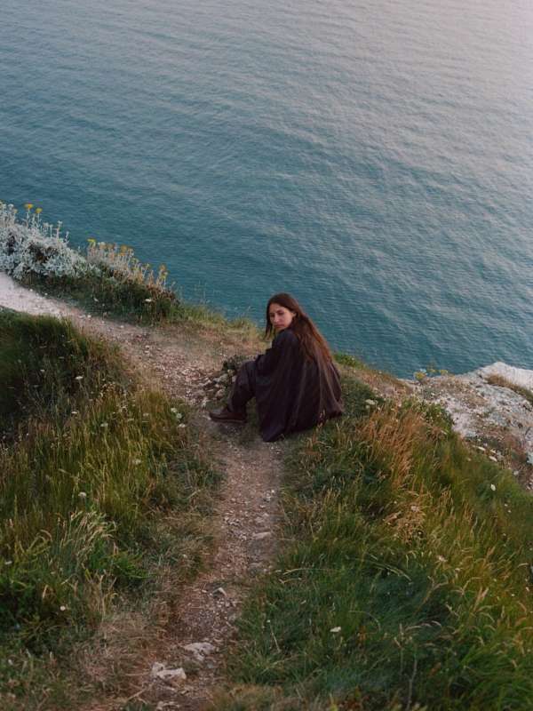 Lucia Bell-Epstein (@luuuuush) directs & ph...