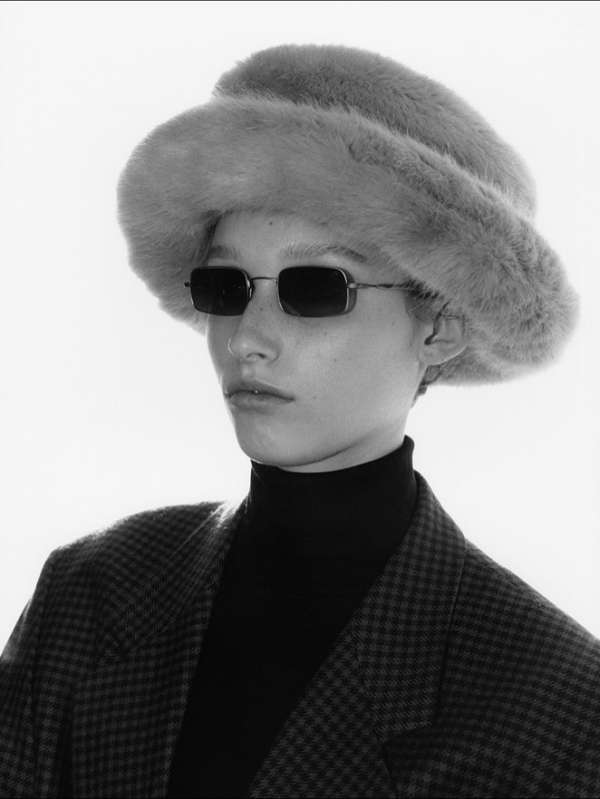 We are thrilled to welcome photographer Xav...