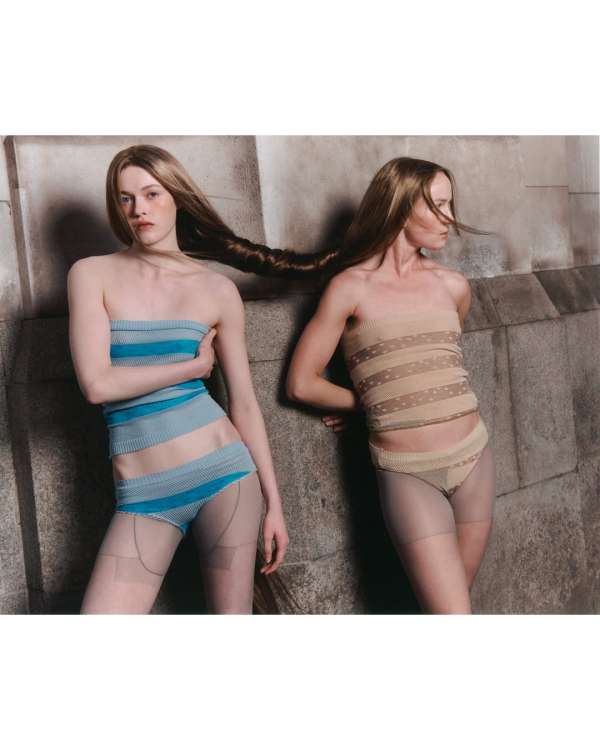 Lara Angelil (@laraangelil) photographs a v...