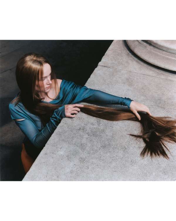 Lara Angelil (@laraangelil) photographs a v...