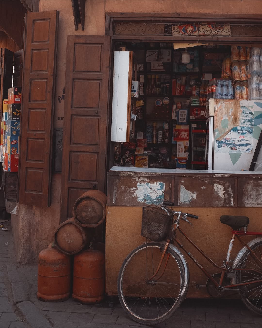 Finn Beales (@finn) photographs his travels through the Atlas Mountains in Morocco.
⠀⠀⠀⠀⠀⠀⠀⠀⠀
In his own words, Finn reflects on the experience, the days spent astride a powerful Arabian-Berber stallion, tracing centuries-old paths and navigating the mountain’s shifting terrain.
⠀⠀⠀⠀⠀⠀⠀⠀⠀
“It is a world of vivid colour, warm smiles, and unbroken rhythm. It is travel in its purest form, and feels far removed from the curated ‘wild’ aesthetic so often commoditised and sold back to us. This is truly wild — raw, humbling, and profoundly life-affirming.”
—Finn Beales
⠀⠀⠀⠀⠀⠀⠀⠀⠀
#FinnBeales #Photographer #Morocco #AtlasMountains