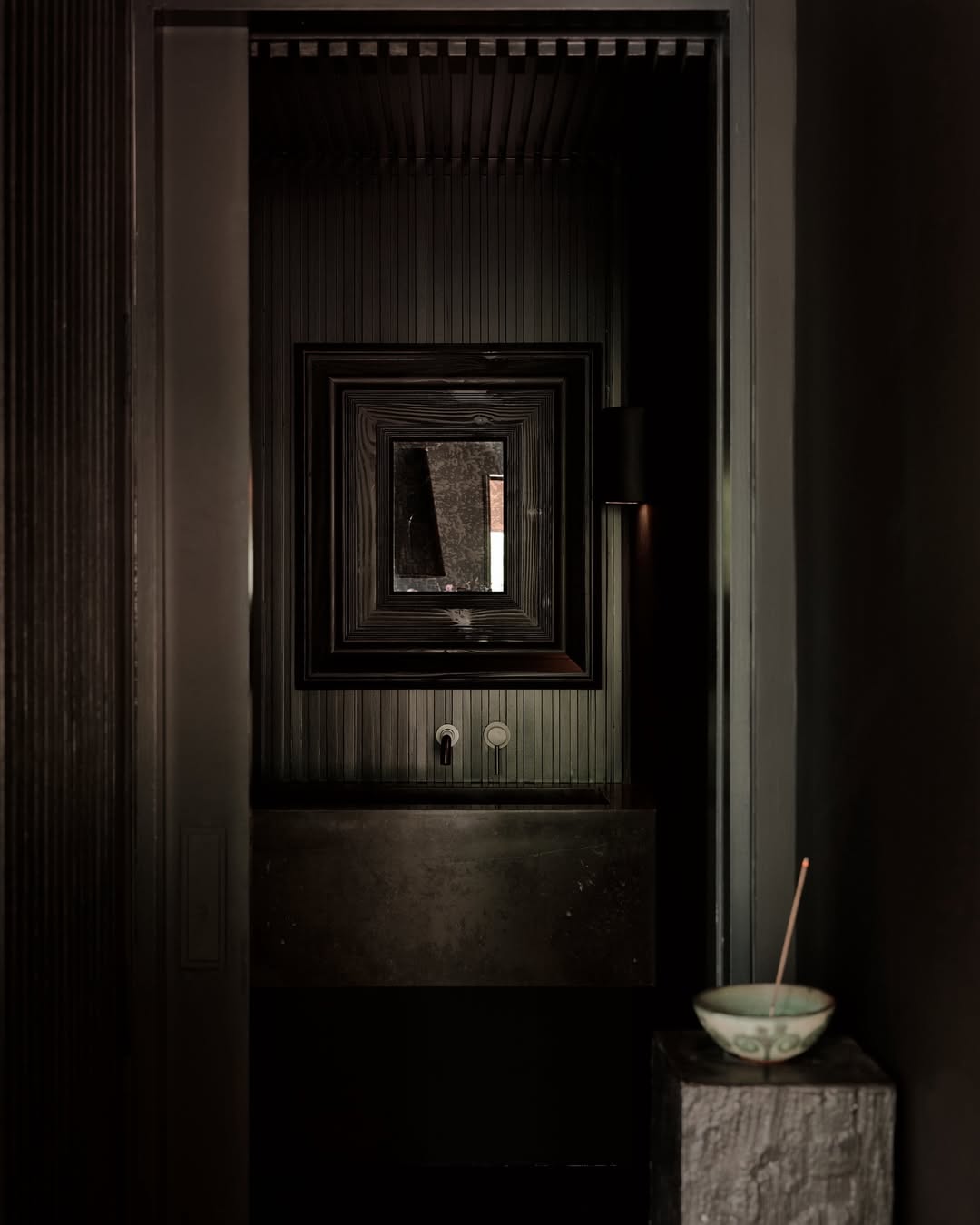 William Jess Laird (@william.jess.laird) photographs an East Hampton retreat by @helenacluniesross for @archdigest 
⠀⠀⠀⠀⠀⠀⠀⠀⠀
Styling @timbrwn
Writer @kerrypieri
⠀⠀⠀⠀⠀⠀⠀⠀⠀
#WilliamJessLaird #Photographer #ArchitecturalDigest