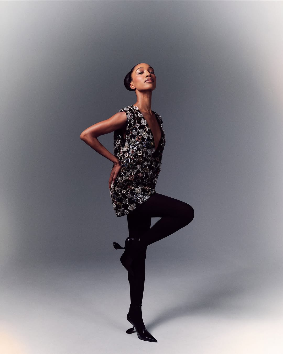 Karolina Frechowicz (@karolinefre) styles @land_day for the cover of @harpersbazaarserbia
⠀⠀⠀⠀⠀⠀⠀⠀⠀
Photographer @alexgharper
Creative director @marko.mrkaja
Hair @888dre
Makeup @francescamartin.makeup
Lighting tech @darrin__james
⠀⠀⠀⠀⠀⠀⠀⠀⠀
#KarolinaFrechowicz #WardrobeStylist #HarpersBazaarSerbia