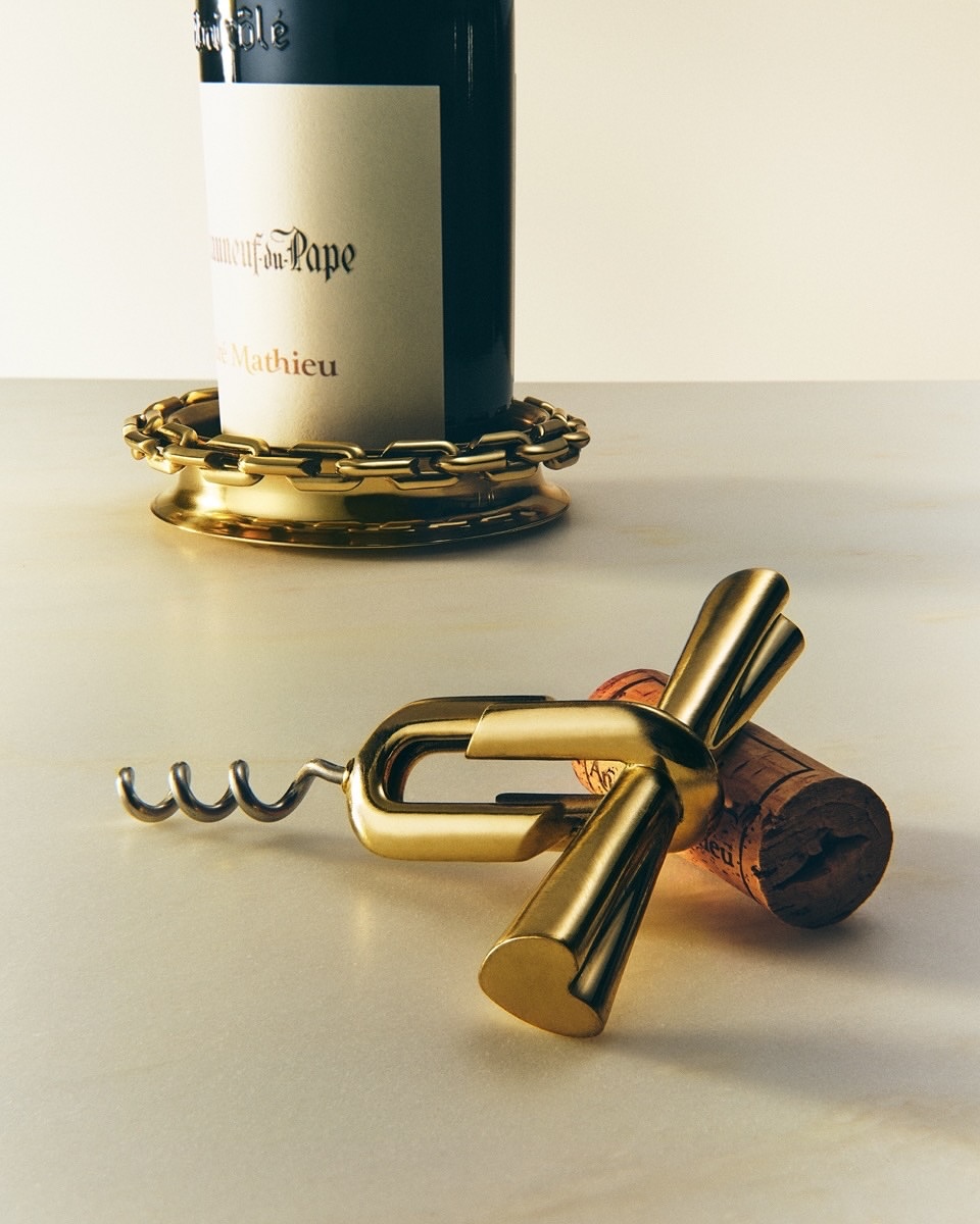 Heather Greene (@heather_a_greene) styles for @foundrae Vertu home collection 
⠀⠀⠀⠀⠀⠀⠀⠀⠀
Photographer @dichen_chen
Art Direction @noelle.loyello 

#HeatherGreene #PropStylist #Foundrae