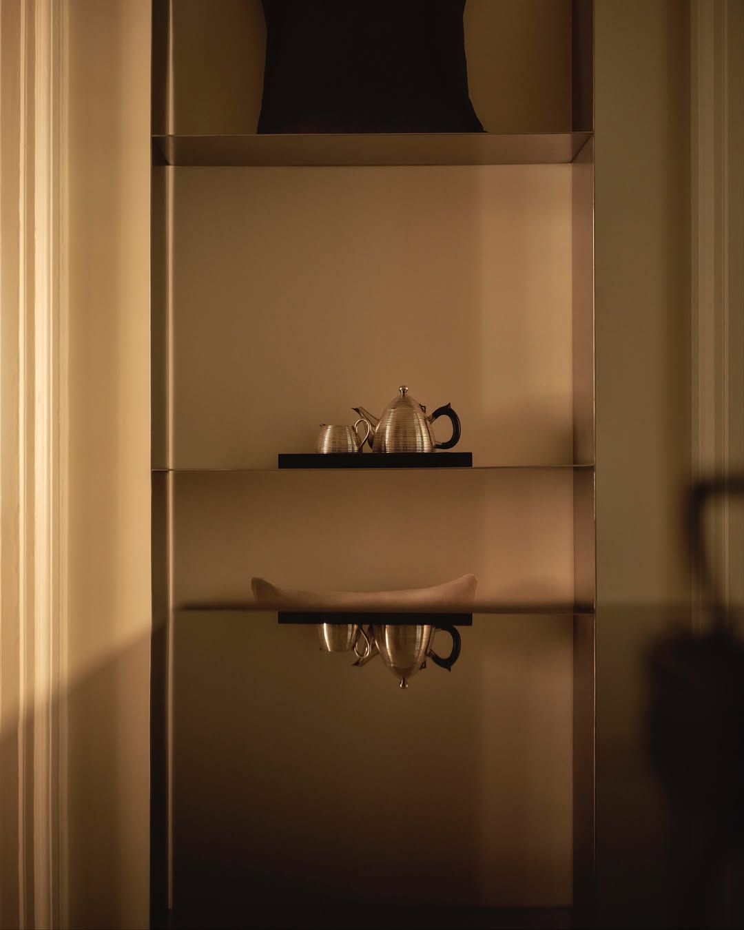 Maureen M. Evans (@maureenme) photographs @nordicknots new London residency filled with their latest collections of textiles, bedding, and home decor.
⠀⠀⠀⠀⠀⠀⠀⠀⠀
#MaureenMEvans #Photographer #NordicKnots