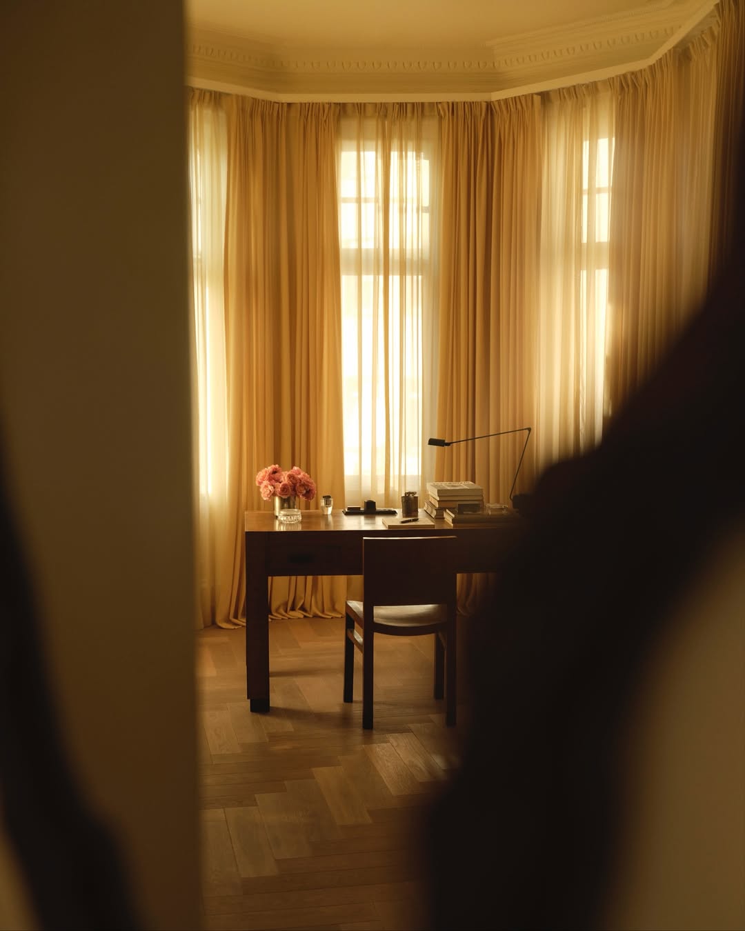 Maureen M. Evans (@maureenme) photographs @nordicknots new London residency filled with their latest collections of textiles, bedding, and home decor.
⠀⠀⠀⠀⠀⠀⠀⠀⠀
#MaureenMEvans #Photographer #NordicKnots