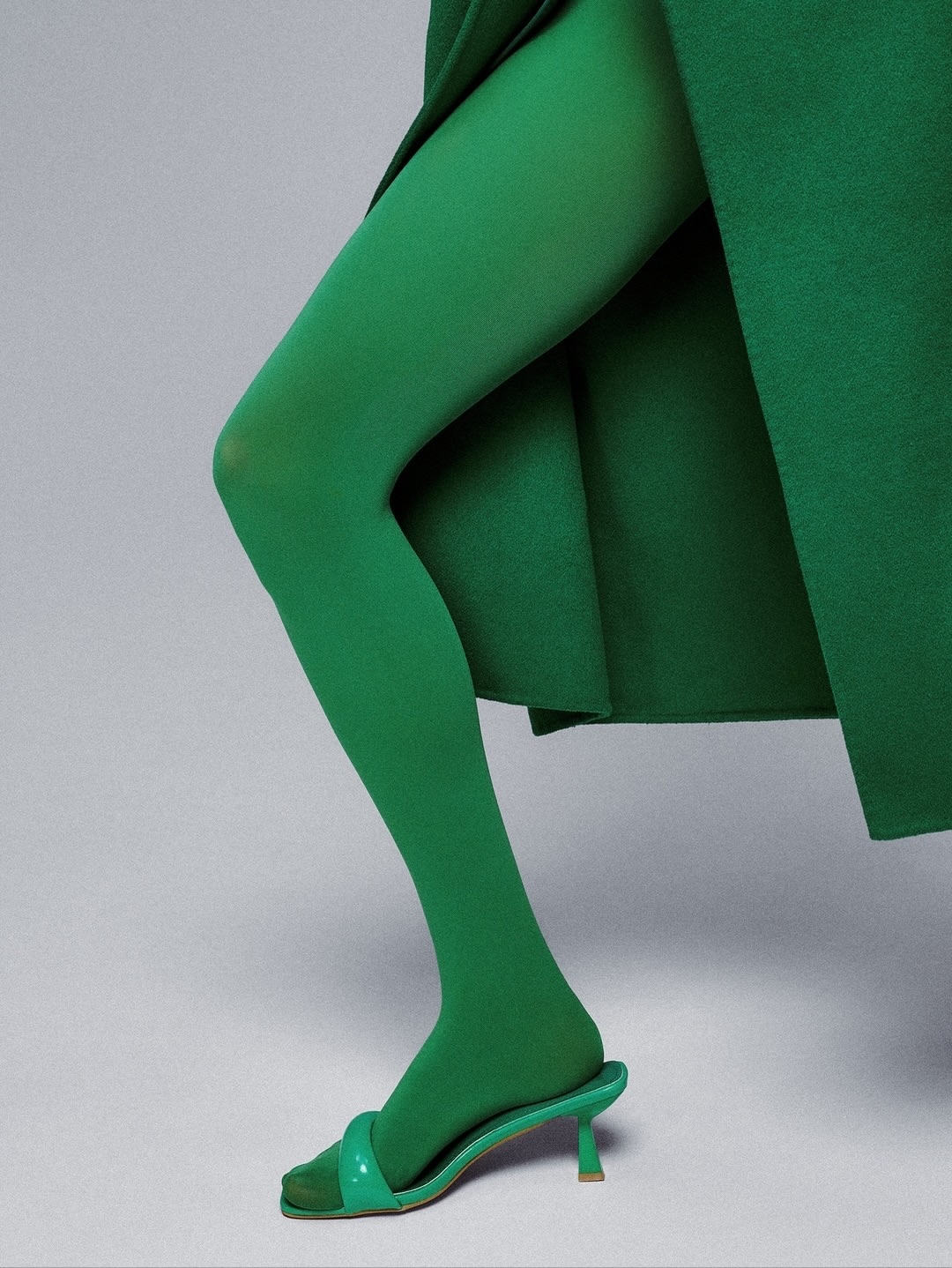 Heather Newberger (@heatherlucknexttime) styles Sasha, photographed by @romanyeestudio.
⠀⠀⠀⠀⠀⠀⠀⠀⠀
Model @sashakichigina
⠀⠀⠀⠀⠀⠀⠀⠀⠀
#HeatherNewberger #WardrobeStylist