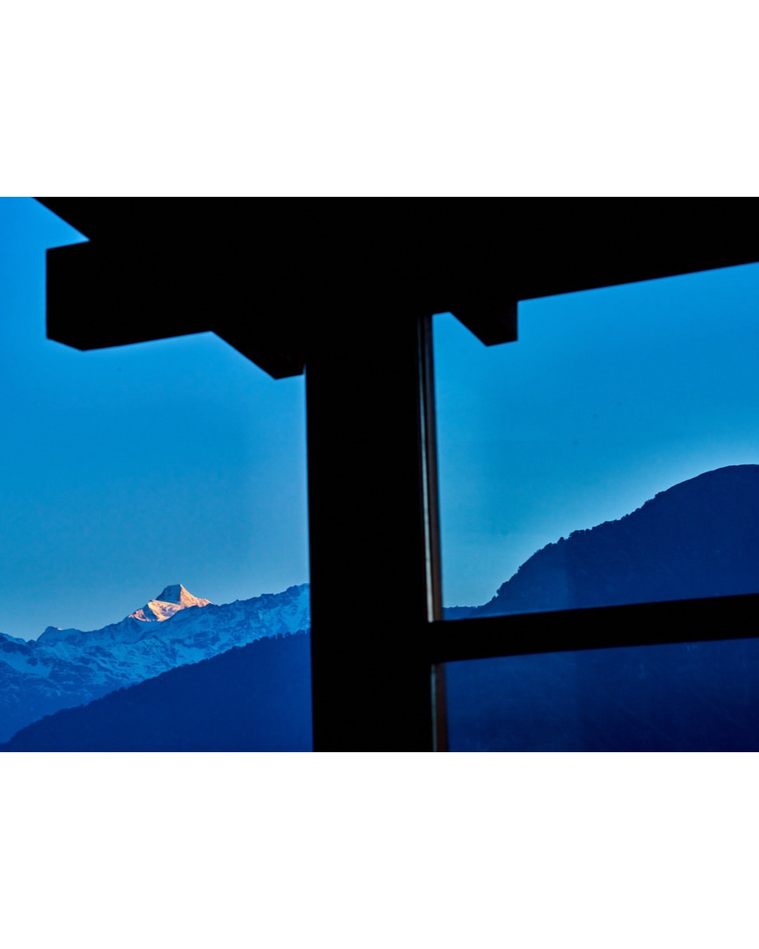 Gentl and Hyers (@gentlandhyers) photograph the cover story for @yolojournal, documenting their time in Kumaon and their stay across two Shakti properties, Panchachuli and Prana. In the Fall Issue No. 20, Andrea Gentl (@andreagentl) contributes a beautifully written reflection on their travels, capturing the rhythm of daily life and the experience of moving through the region.
⠀⠀⠀⠀⠀⠀⠀⠀⠀
#GentlandHyers #YoloJournal #LairdandGoodCompany