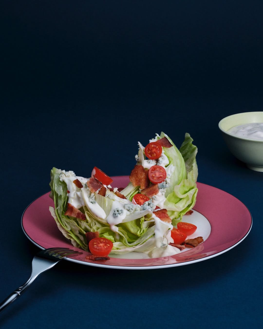 Lucia Bell-Epstein (@luuuuush) photographs the @resy rewind campaign featuring dishes to represent the 20s - 90s.
⠀⠀⠀⠀⠀⠀⠀⠀⠀
Art Direction @annapolons @polonskyandfriends
Prop Styling @gozdeeker
Food Styling @mpearljones
Production @careofchan
Retouching @vitreous.post
⠀⠀⠀⠀⠀⠀⠀⠀⠀
#LuciaBellEpstein #Photographer #Resy