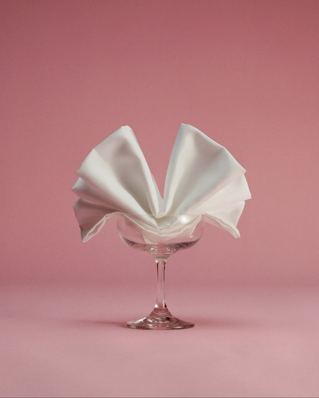 Lucia Bell-Epstein (@luuuuush) photographs for @resy rewind campaign featuring dishes to represent the 20s - 90s.
⠀⠀⠀⠀⠀⠀⠀⠀⠀
Art Direction @annapolons @polonskyandfriends
Prop Styling @gozdeeker
Food Styling @mpearljones
Production @careofchan
Retouching @vitreous.post
⠀⠀⠀⠀⠀⠀⠀⠀⠀
#LuciaBellEpstein #Photographer #Resy