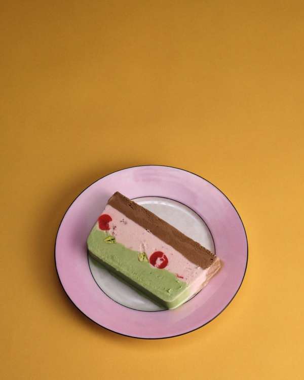 Lucia Bell-Epstein (@luuuuush) photographs ...