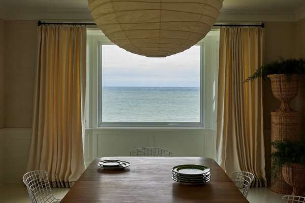 Amy Elise Wilson (@aelisew) styles this Fis...