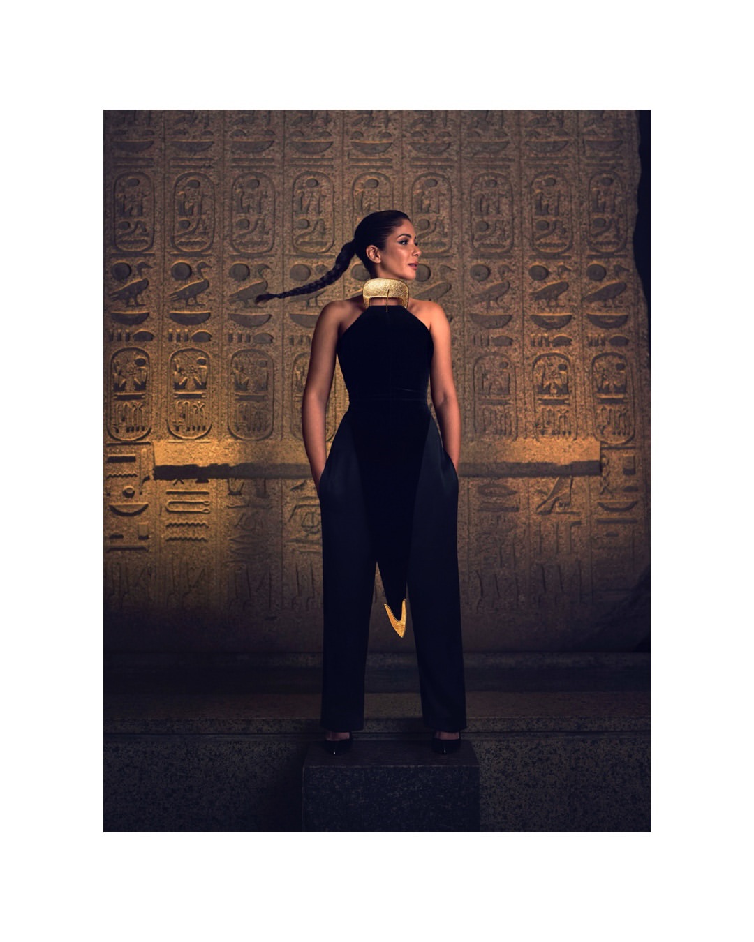 Richard Phibbs (@richardphibbs) photographs @monazakiofficial for the cover of @voguearabia
⠀⠀⠀⠀⠀⠀⠀⠀⠀
Head of Editorial Content @mrarnaut
Creative Director @tom_houseofusher
Styling @cedrichaddad
Words @basmafaramawy
Hair @agneshkah
Make-up @ayaabdelhamid
Digitech @__ahmedradi__
Photo Assistants @aliarady @izmatique @hristohristovofficial
Styling Assistants @ritabiantoun @yasmine_sultan
Production @yayacollective_ @nadiaeldasher @hamsakil @snapfourteen
⠀⠀⠀⠀⠀⠀⠀⠀⠀
#RichardPhibbs #Photographer #VogueArabia #MonaZaki