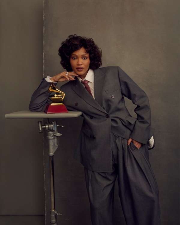 Ruven Afanador (@ruvenafanador) photographs...