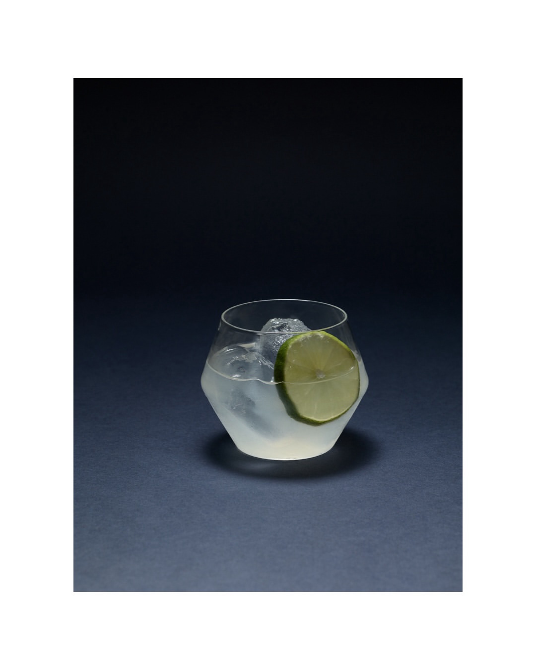 Beate Sonnenberg (@beatesonnenbergstudio) photographs a new collection of tableware by @aaronprobyndesign
⠀⠀⠀⠀⠀⠀⠀⠀⠀
Styling by @_rebecca_mcevoy_
⠀⠀⠀⠀⠀⠀⠀⠀⠀
#BeateSonneberg #Photographer #AaronProbynDesign