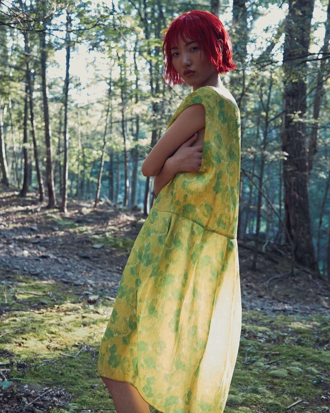 Mei Tao (@taomeitao) directs & photographs ‘Girl In The Woods’ for @bazaarthailand
⠀⠀⠀⠀⠀⠀⠀⠀⠀
Stylist @sutheeritt
Model @zhaoj1234 @vnymodels
Hair Stylist @chika_nishiyama @forwardartists using @oribe
Makeup Artist @yuuivision using @maccosmetics
Casting Director @bronsonv
Director of Photography @scottdkeenan
Editor alisongrasso
Colorist @eric.schwalbe
Retouching @colordensity
Photo Assistant @brooklyntheory @chaz.s.fresco
Fashion Assistants @tianyun_ @girl.sargeant @sarahhartesyou
⠀⠀⠀⠀⠀⠀⠀⠀⠀
#MeiTao #Director #Photographer #HarpersBazaarThailand