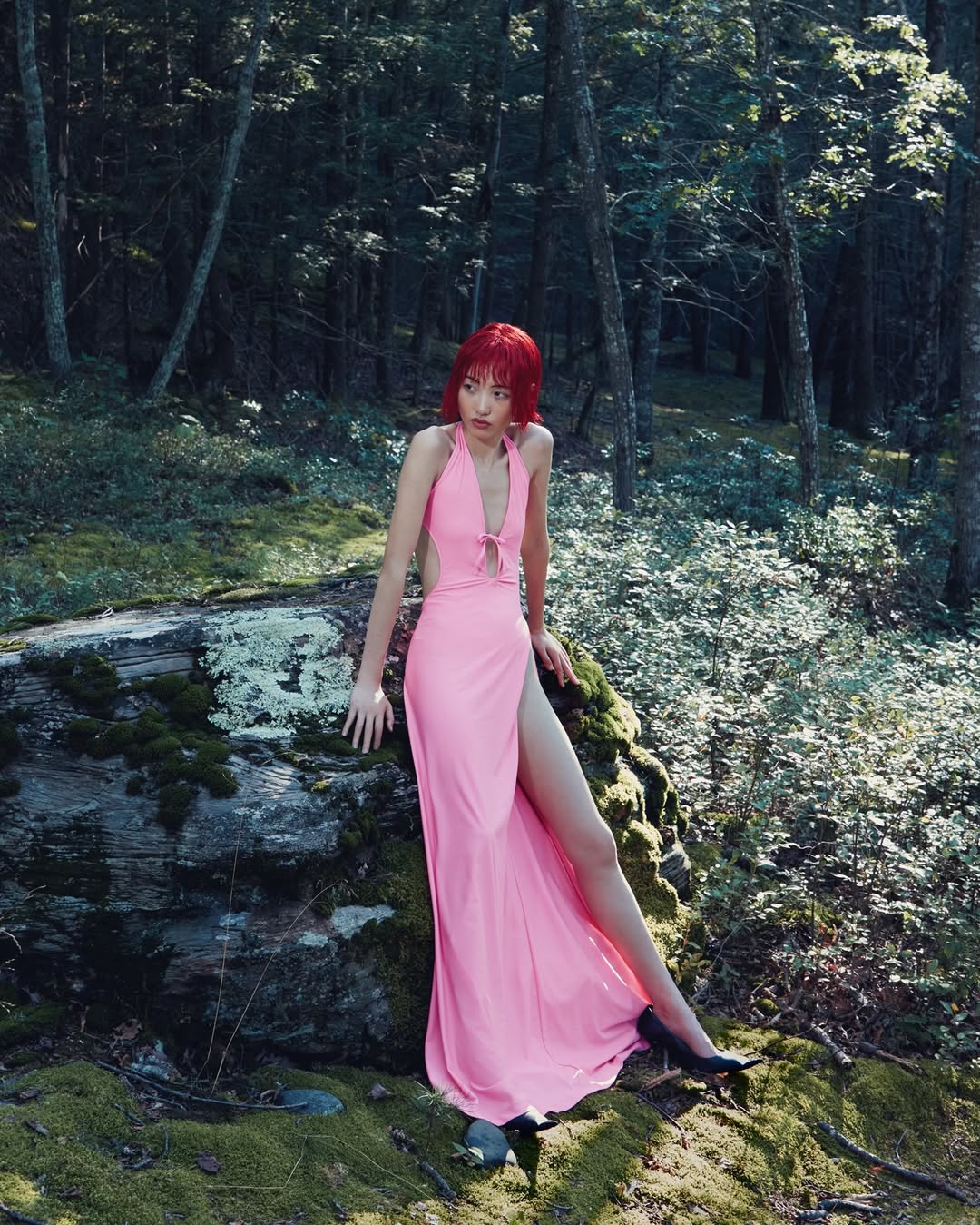 Mei Tao (@taomeitao) directs & photographs ‘Girl In The Woods’ for @bazaarthailand
⠀⠀⠀⠀⠀⠀⠀⠀⠀
Stylist @sutheeritt
Model @zhaoj1234 @vnymodels
Hair Stylist @chika_nishiyama @forwardartists using @oribe
Makeup Artist @yuuivision using @maccosmetics
Casting Director @bronsonv
Director of Photography @scottdkeenan
Editor alisongrasso
Colorist @eric.schwalbe
Retouching @colordensity
Photo Assistant @brooklyntheory @chaz.s.fresco
Fashion Assistants @tianyun_ @girl.sargeant @sarahhartesyou
⠀⠀⠀⠀⠀⠀⠀⠀⠀
#MeiTao #Director #Photographer #HarpersBazaarThailand