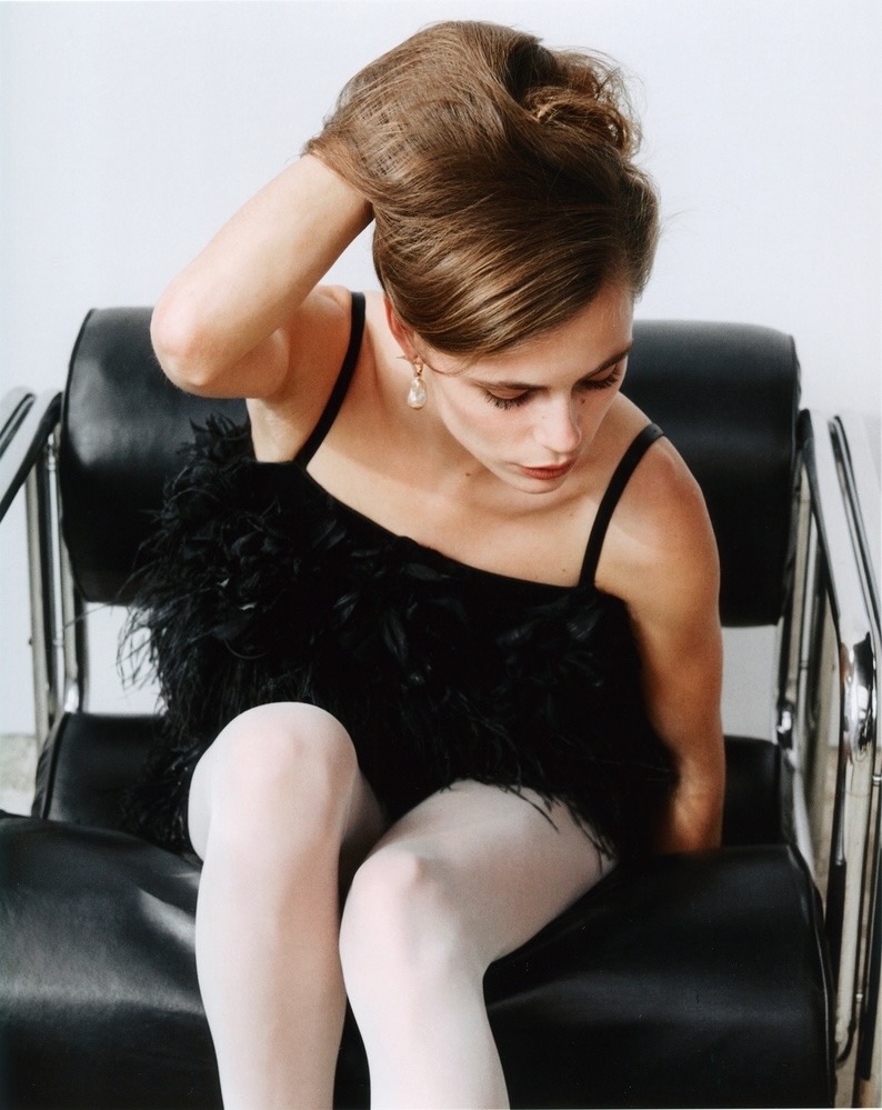 Lara Angelil (@laraangelil) photographs ‘Look at Me’ for @drepubblicait
⠀⠀⠀⠀⠀⠀⠀⠀⠀
Styled by @ChiaraFicola
Casting @dmcasting
Model @LydiaAngell @suprememgmtparis
Make up @KamilaVay
Hair @CyrilLaloue using @sisleyparisofficial
Set design @A_Vaj
Hair assistant #LineJensen
Stylist’s assistant @SophiaKellyWong
Digital operator @Aubane.Despres
Photographer’s assistant @bsantanoceto
Production @faragoprojects
⠀⠀⠀⠀⠀⠀⠀⠀⠀
#LaraAngelil #Photographer #daLaRepubblica