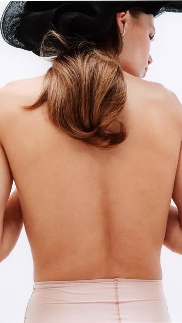 Lara Angelil (@laraangelil) directs ‘Look a...