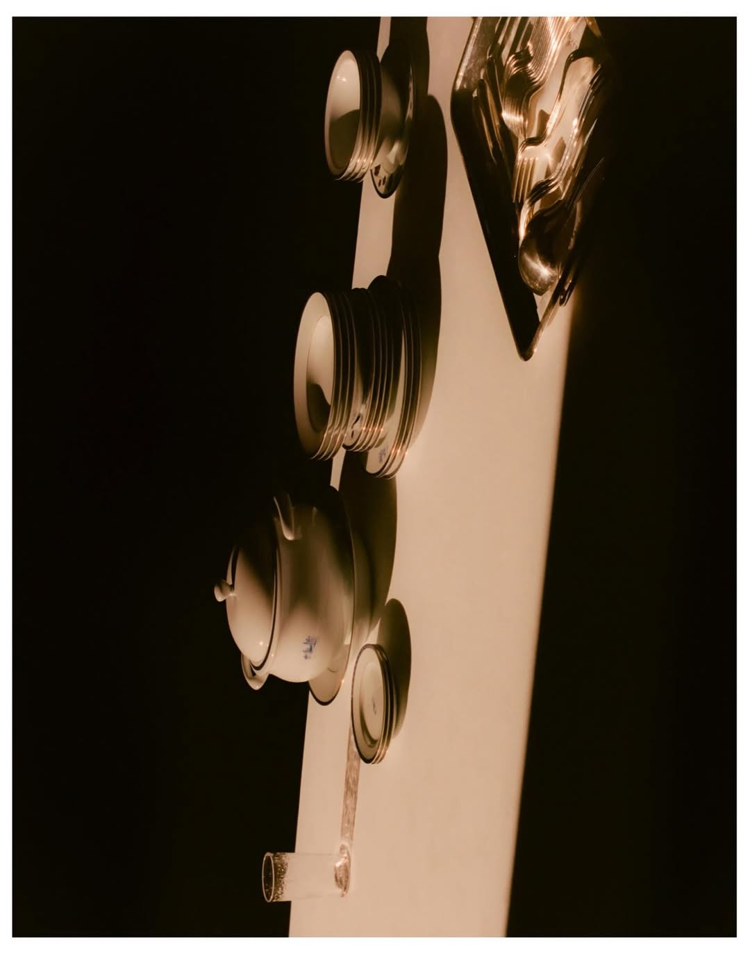 Maureen M. Evans (@maureenme) photographs two of France’s most storied wine estates: Château Rauzan-Ségla in Margaux and Château Canon in Saint-Émilion for @family_style.
⠀⠀⠀⠀⠀⠀⠀⠀⠀
Story by @monicamendi
⠀⠀⠀⠀⠀⠀⠀⠀⠀
#MaureenMEvans #Photographer #FamilyStyle