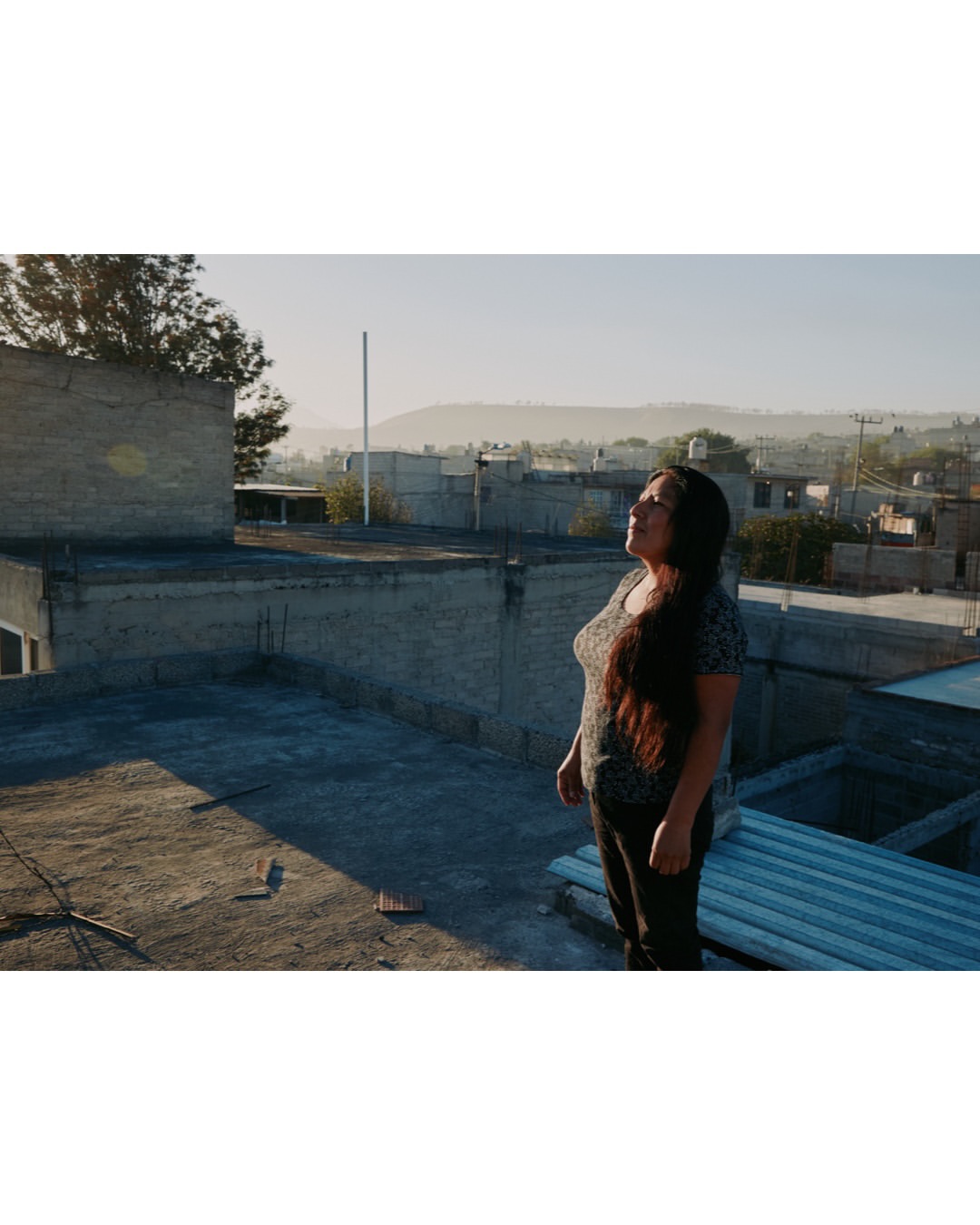 Photographer Mei Tao (@taomeitao) and writer, organizer, and artist Cameron Russell (@cameronrussell) brought The Art of Care to Mexico City as part of Decididas (@somosdecididas), an annual summit and week-long platform for women leaders across industries to share skills, stories, and transformative ideas.
⠀⠀⠀⠀⠀⠀⠀⠀⠀
During the summit, Mei and Cameron collaborated with human rights activist and trade union organizer @marcelinabautistabautista, founder of @caceh_mx—the first Mexican civil association dedicated to defending the labor rights of domestic workers. CACEH empowers domestic workers through education, legal rights workshops, public policy advocacy, and collective organizing.
⠀⠀⠀⠀⠀⠀⠀⠀⠀
The Art of Care centered care work as creative work, honoring the knowledge, skill, and leadership of domestic workers whose labor sustains families and communities, yet is too often made invisible.
⠀⠀⠀⠀⠀⠀⠀⠀⠀
#MeiTao #Photographer #TheArtofCare