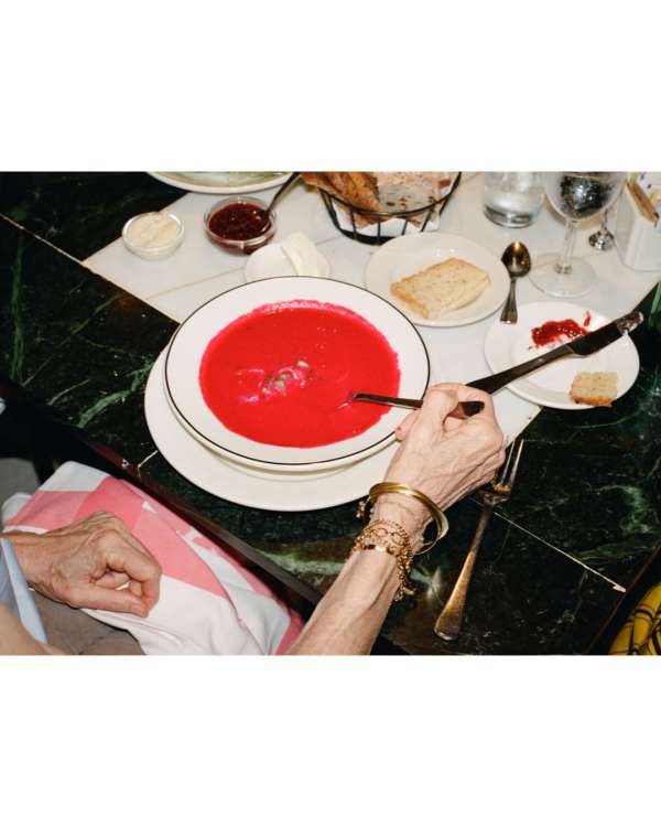 Lucia Bell-Epstein (@luuuush) photographs E...