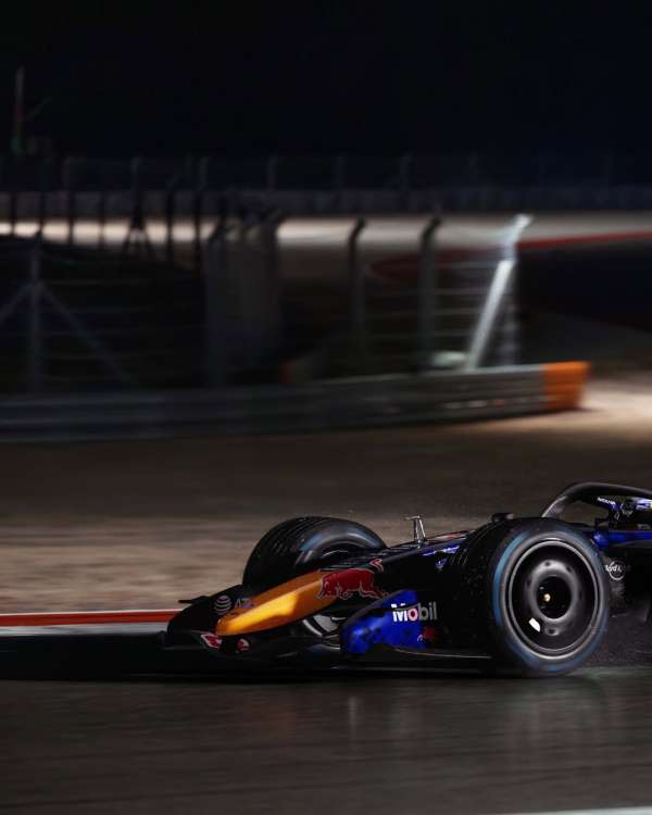 Emiliano Granado (@quesofrito) photographs ...