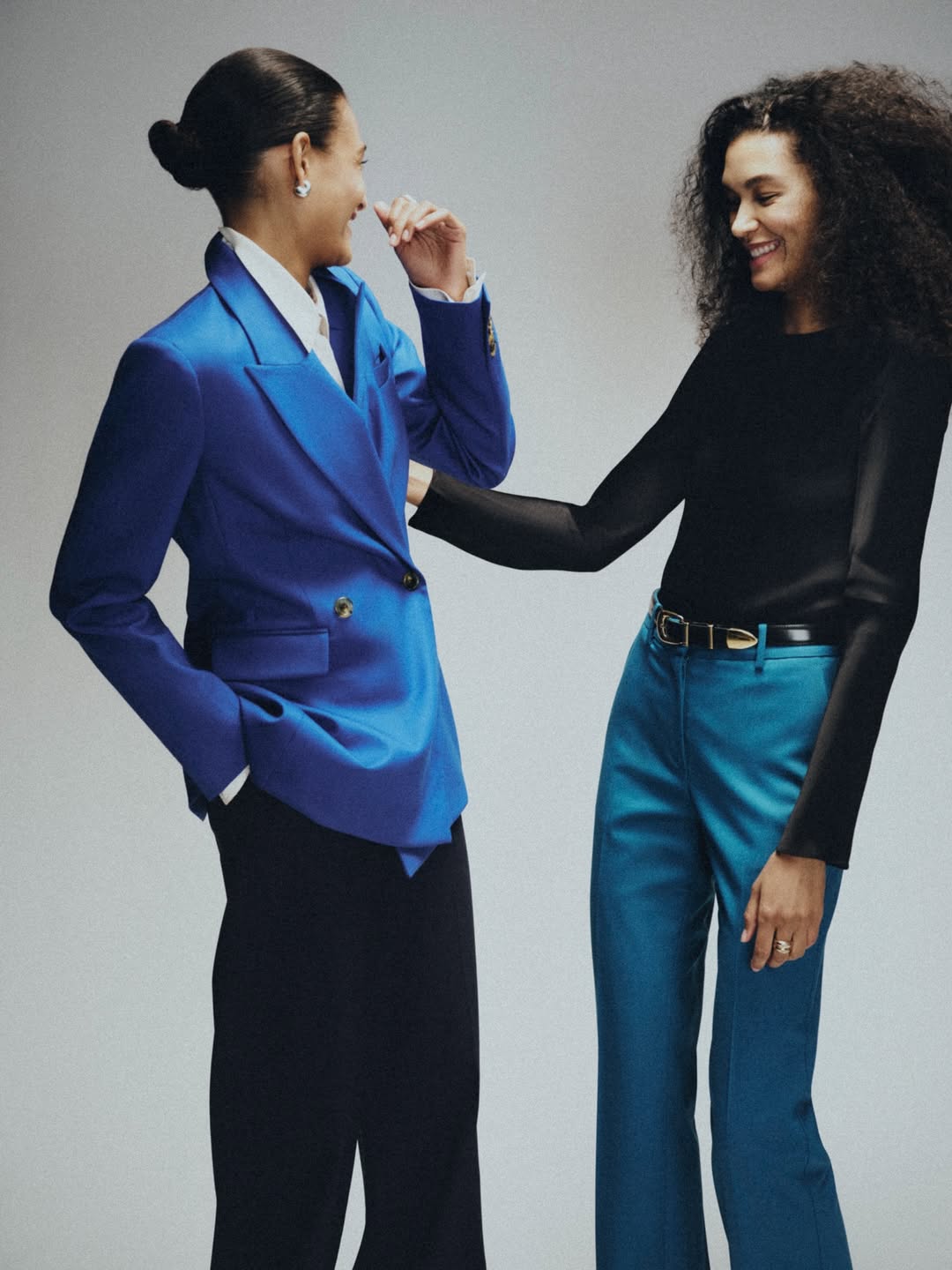 To round out International Women’s Month, we’re sharing recent work by prop stylist and set designer Amy Elise Wilson (@aelisew) for @argent’s SS26 collection, photographed by @sumustecaplioglu. 
⠀⠀⠀⠀⠀⠀⠀⠀⠀
Argent is redefining modern workwear through the lens of function, confidence, and equity. Founded by @salichristeson, Argent brings a thoughtful, purposeful approach to dressing, designed to support how women live and work today.
⠀⠀⠀⠀⠀⠀⠀⠀⠀
#AmyEliseWilson #PropStylist #Argent #InternationalWomensMonth