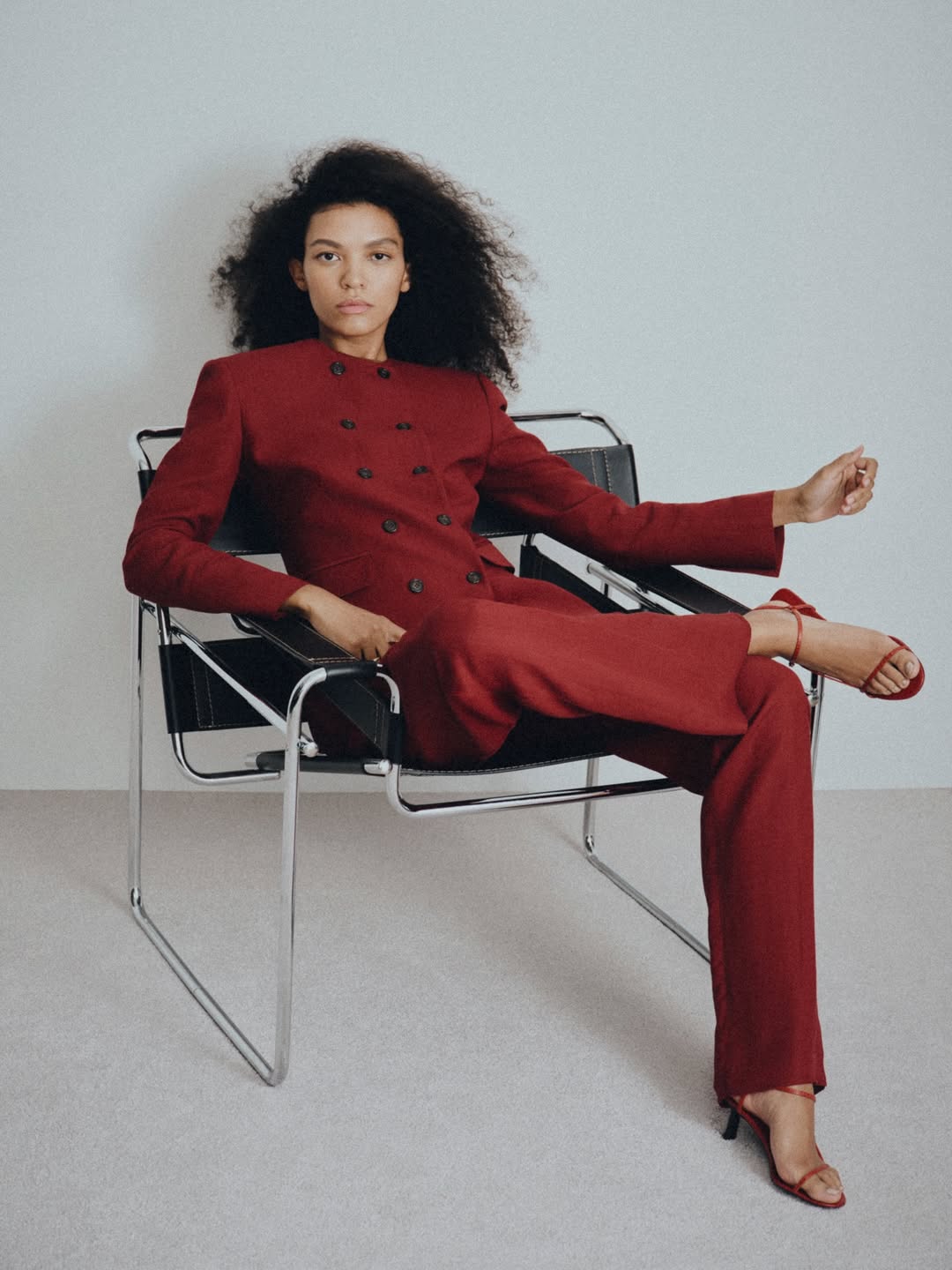 To round out International Women’s Month, we’re sharing recent work by prop stylist and set designer Amy Elise Wilson (@aelisew) for @argent’s SS26 collection, photographed by @sumustecaplioglu. 
⠀⠀⠀⠀⠀⠀⠀⠀⠀
Argent is redefining modern workwear through the lens of function, confidence, and equity. Founded by @salichristeson, Argent brings a thoughtful, purposeful approach to dressing, designed to support how women live and work today.
⠀⠀⠀⠀⠀⠀⠀⠀⠀
#AmyEliseWilson #PropStylist #Argent #InternationalWomensMonth