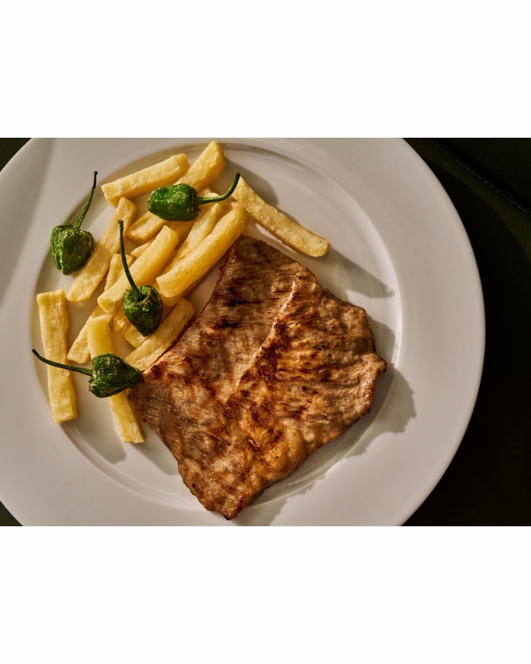 Gentl and Hyers (@gentlandhyers) photograph @bartolonyc, the latest opening from the team behind @ernestosnyc, bringing a warm, understated energy to the West Village.

#GentlandHyers #Photographer #Bartolo